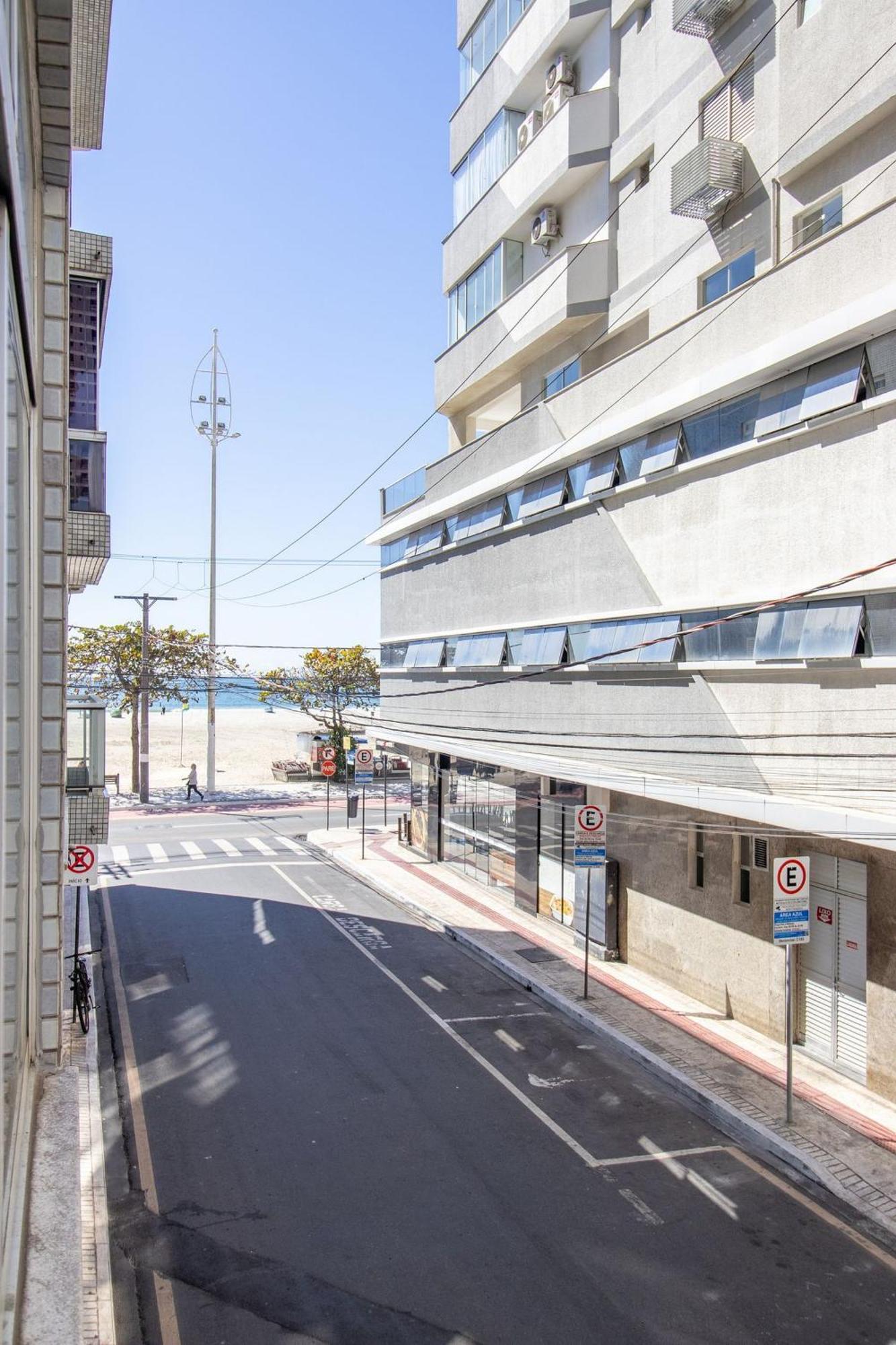 Apu14 - 4 Dorm, Climatizado, Esq. Av. Atlantica *