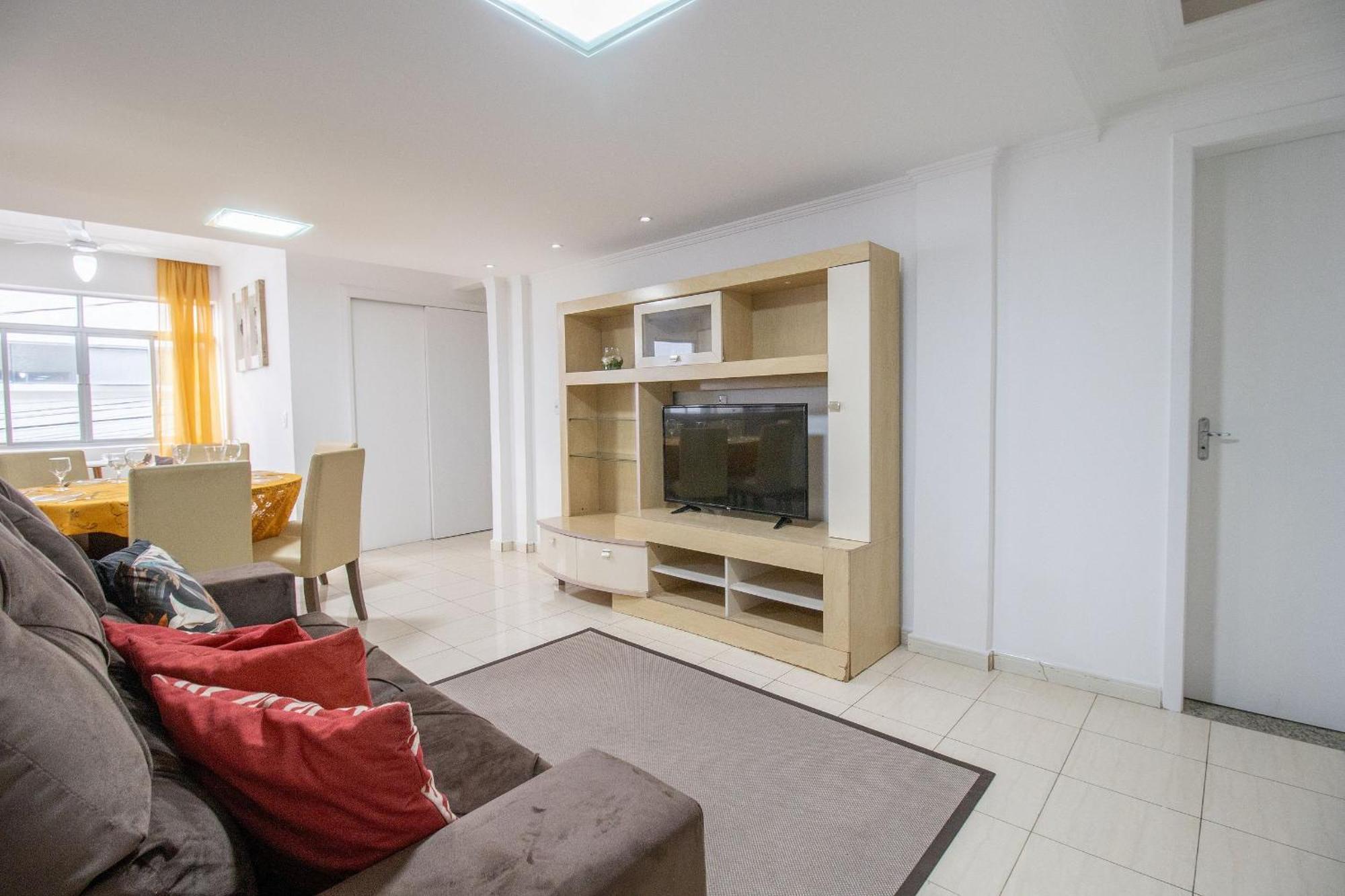 Apu14 - 4 Dorm, Climatizado, Esq. Av. Atlantica Apartamento