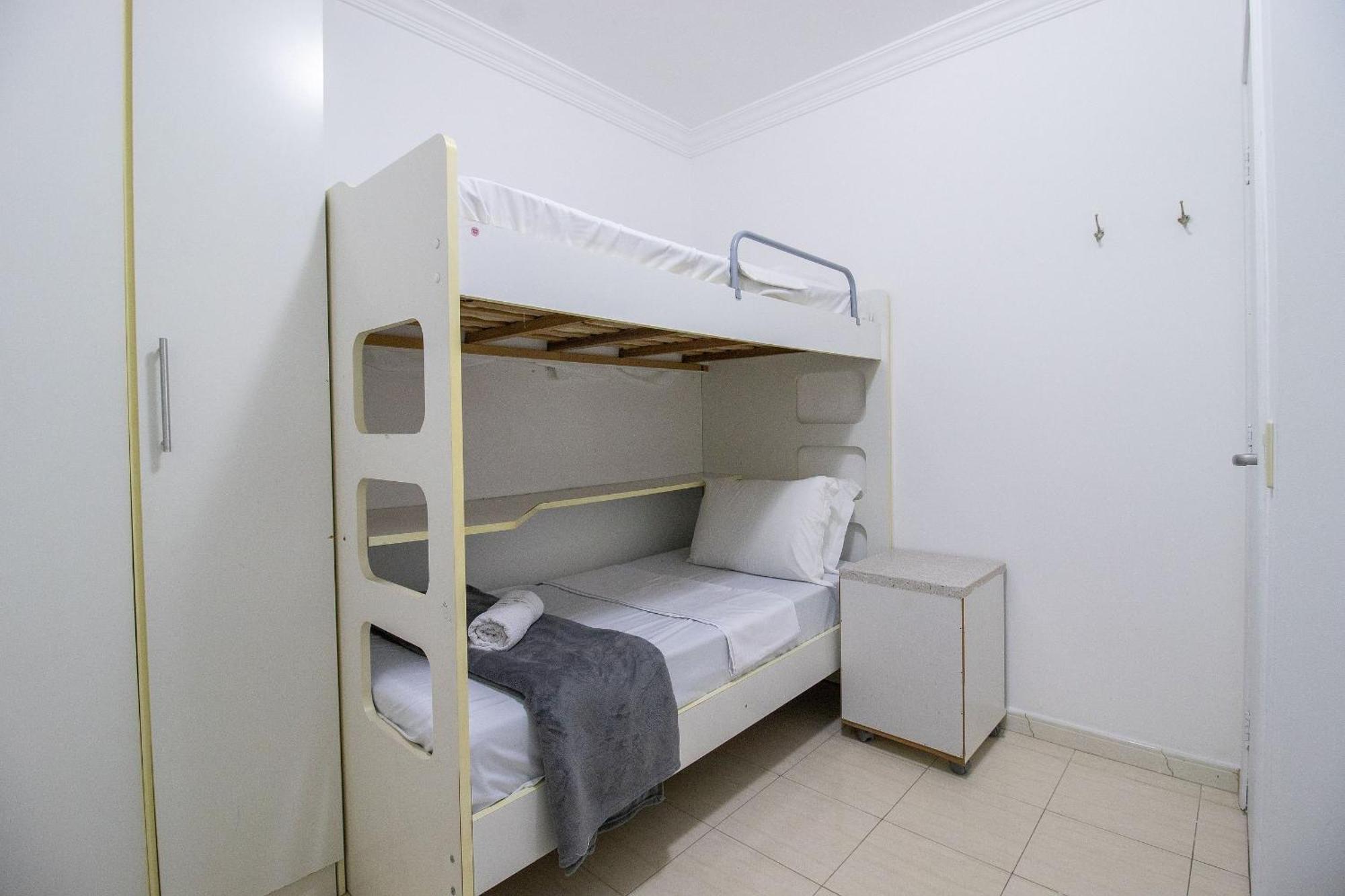 Apartamento Apu14 - 4 Dorm, Climatizado, Esq. Av. Atlantica *
